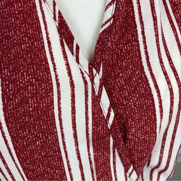 DAYLIGHT STRIPED SLEEVELESS JUMPSUIT CUT OUT NECKLINE IN RED & WHITE SIZE SMALL - Picture 9 of 16